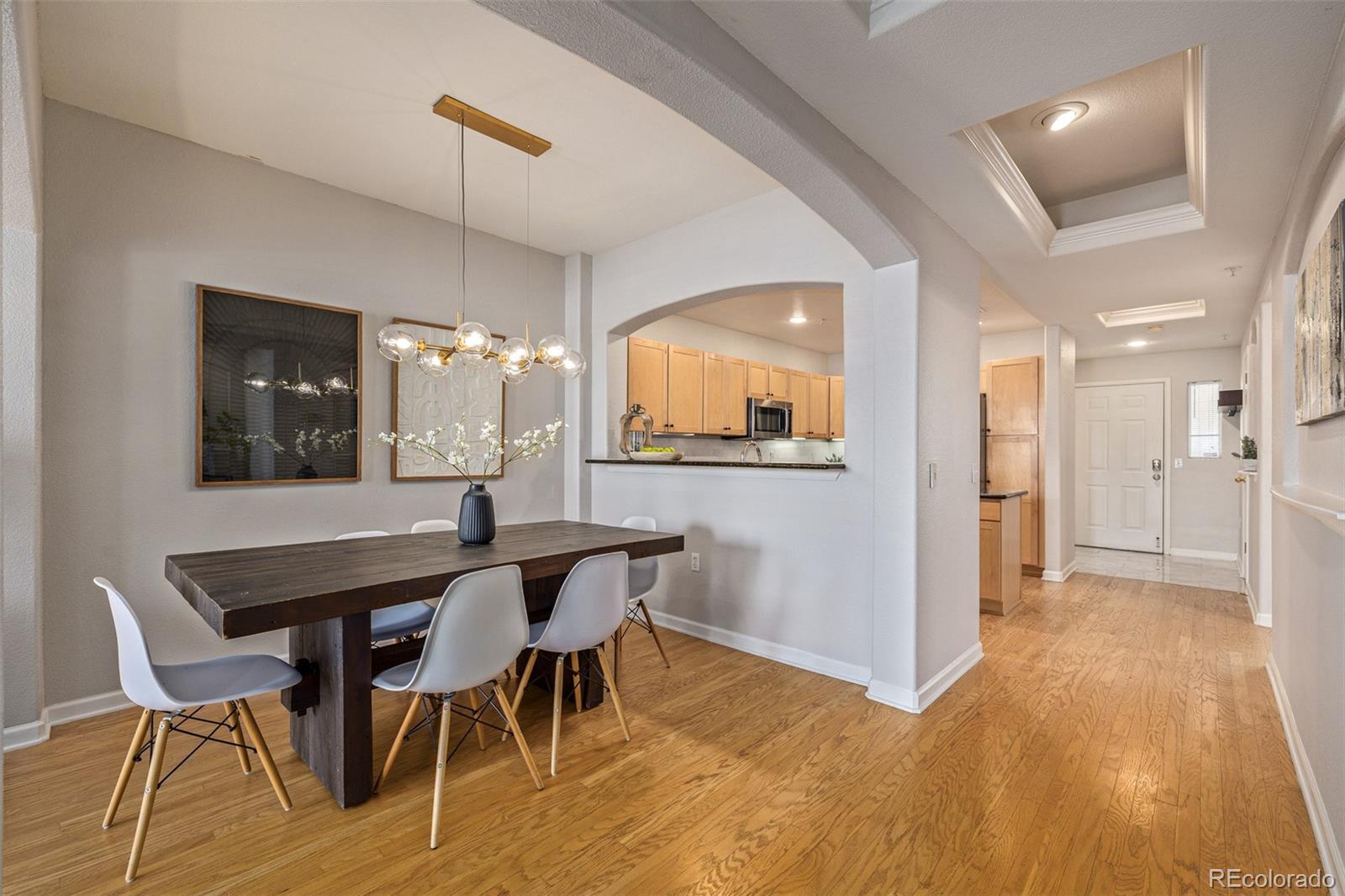 1747 N Pearl Street Unit: 207