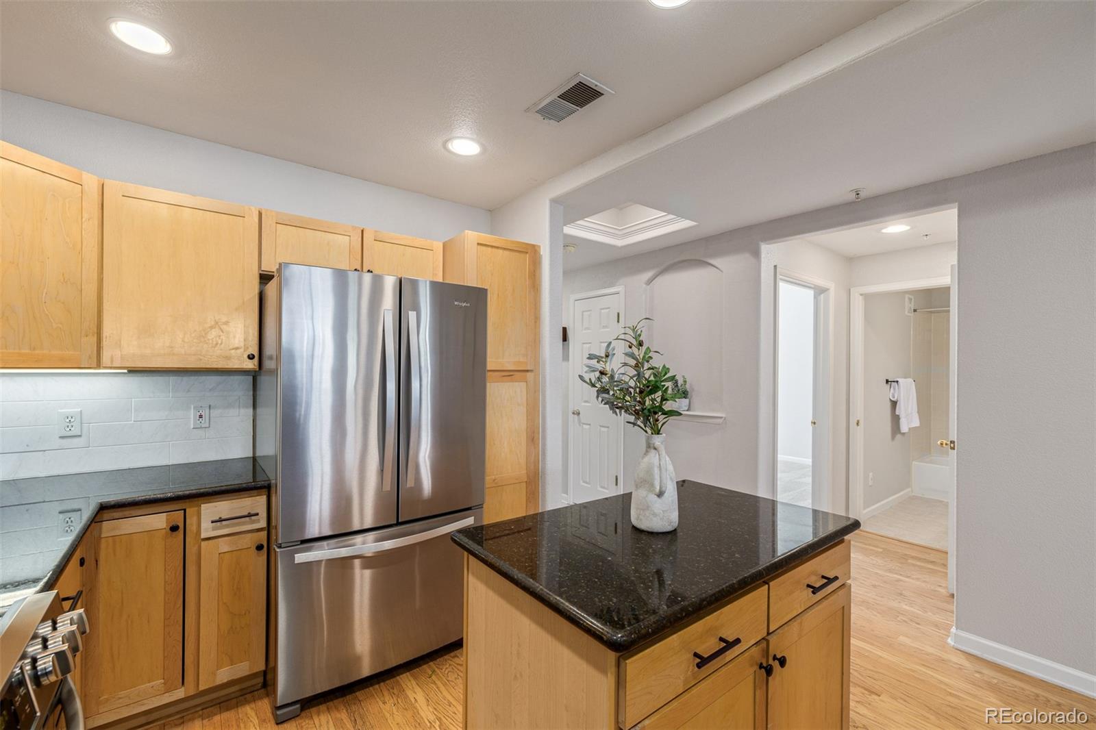 1747 N Pearl Street Unit: 207