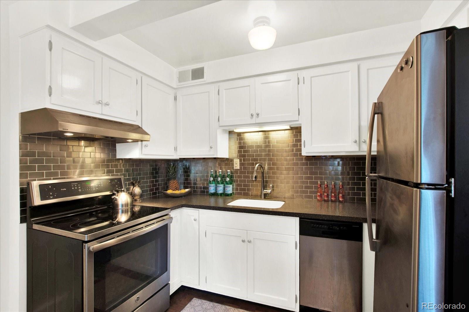 861 N Humboldt Street Unit: E