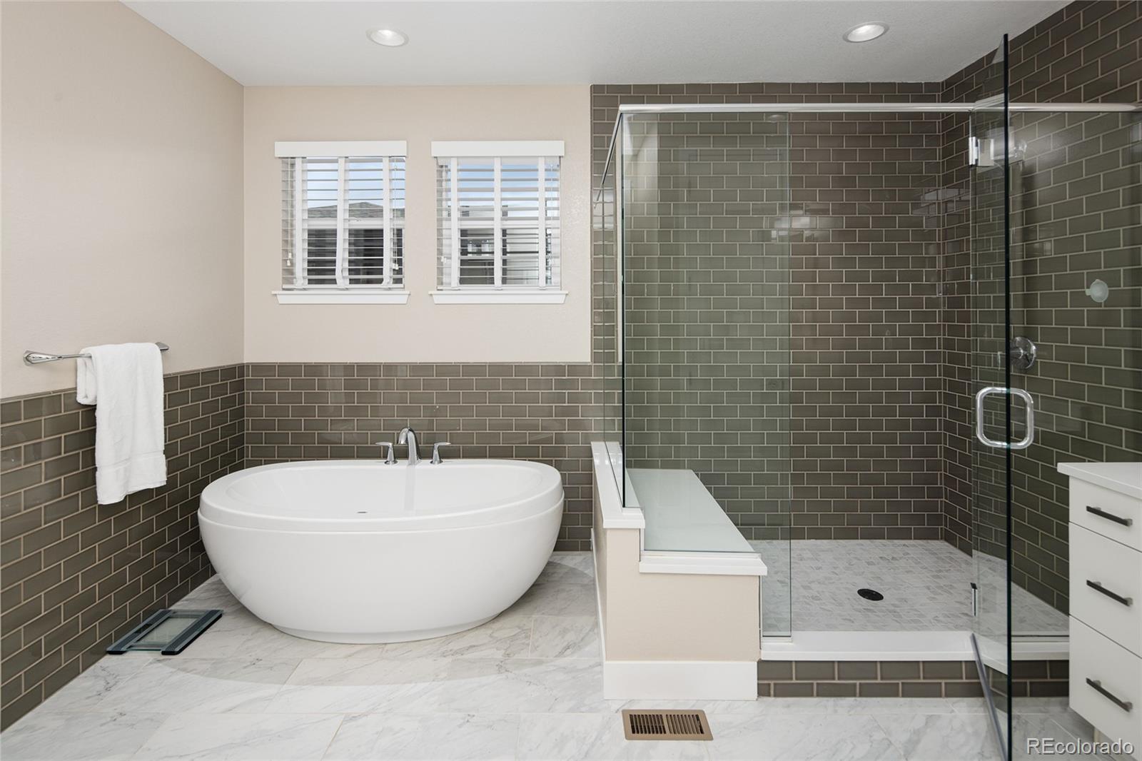 8335 E Prairie Meadow Drive