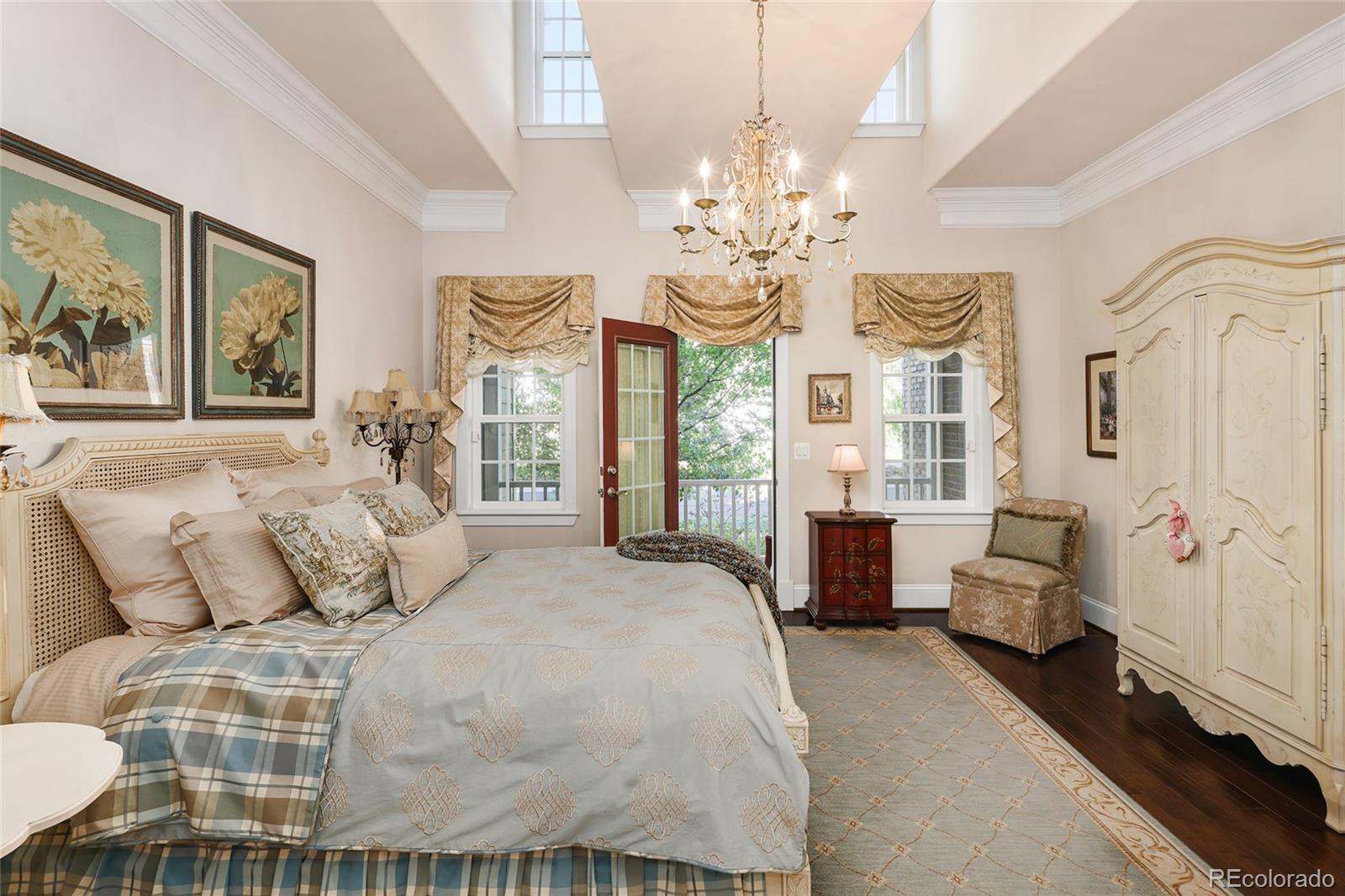 5073 Valentia Street