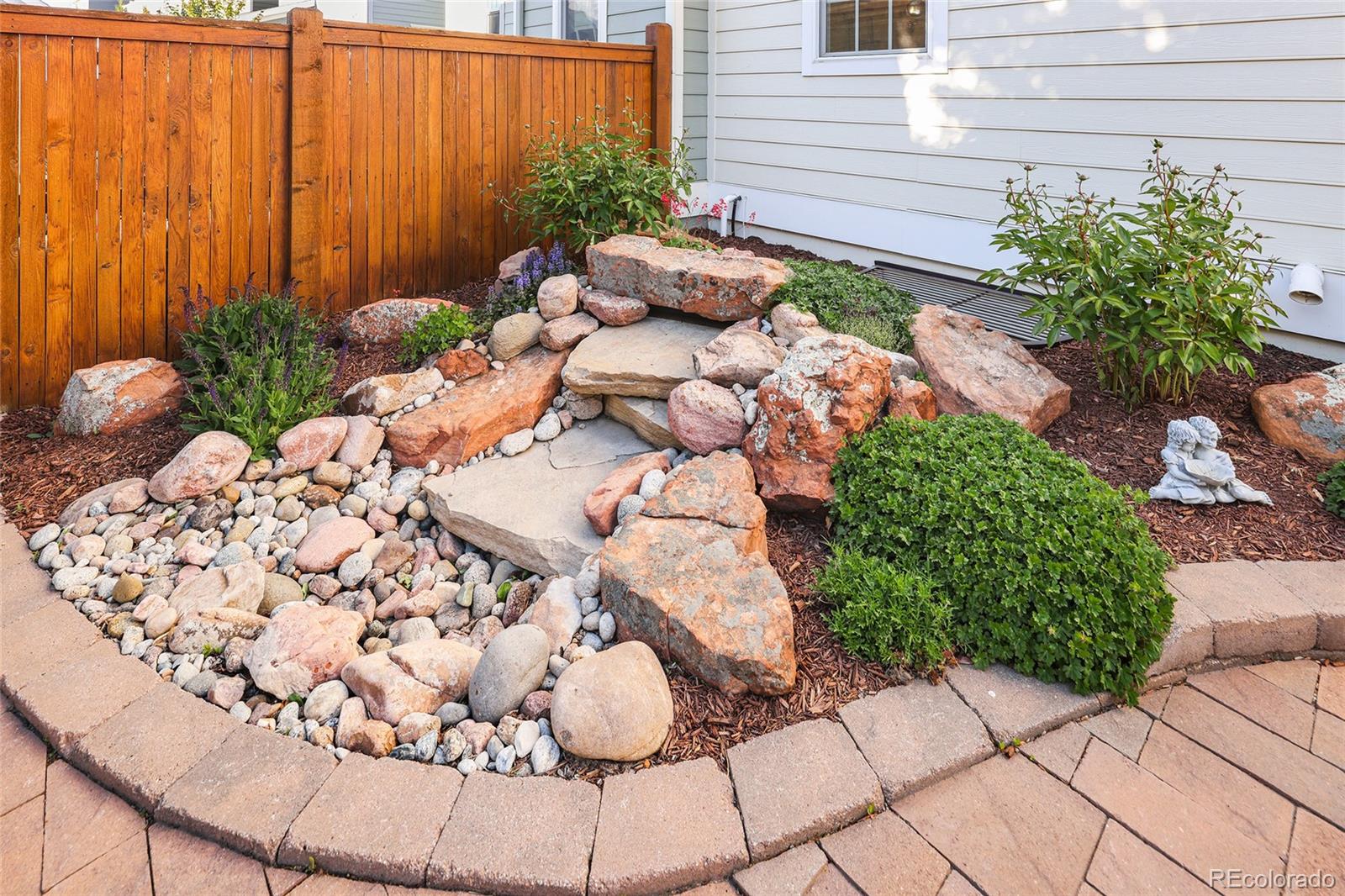 5073 Valentia Street