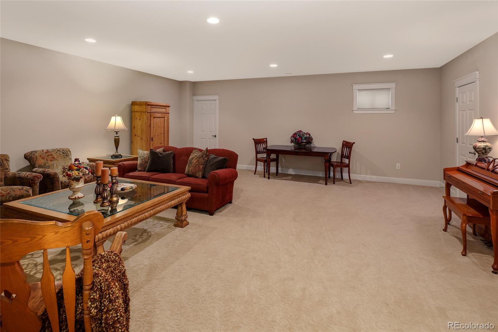 5073 Valentia Street