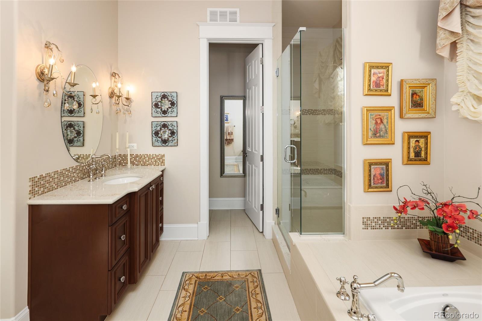 5073 Valentia Street