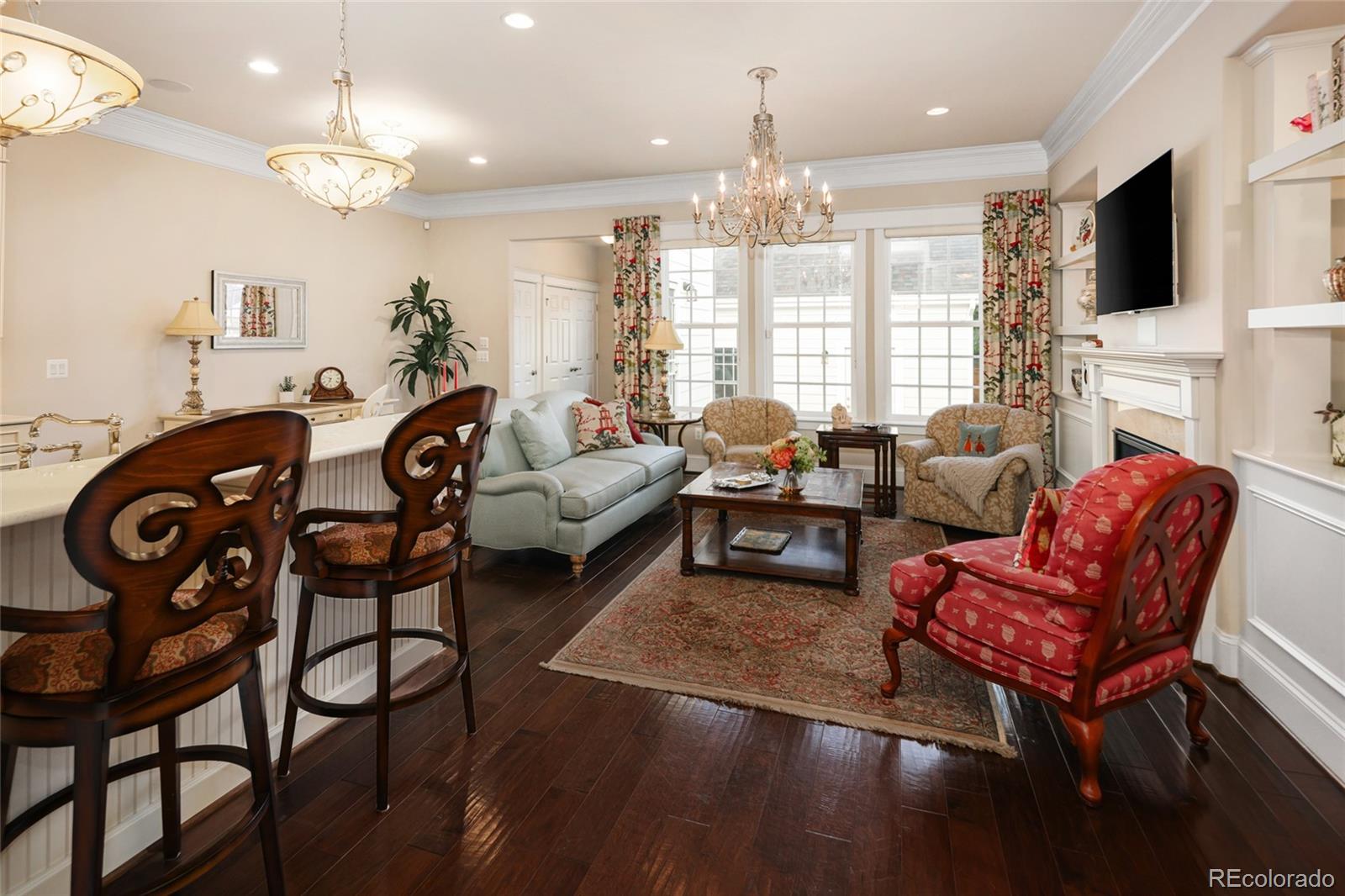 5073 Valentia Street