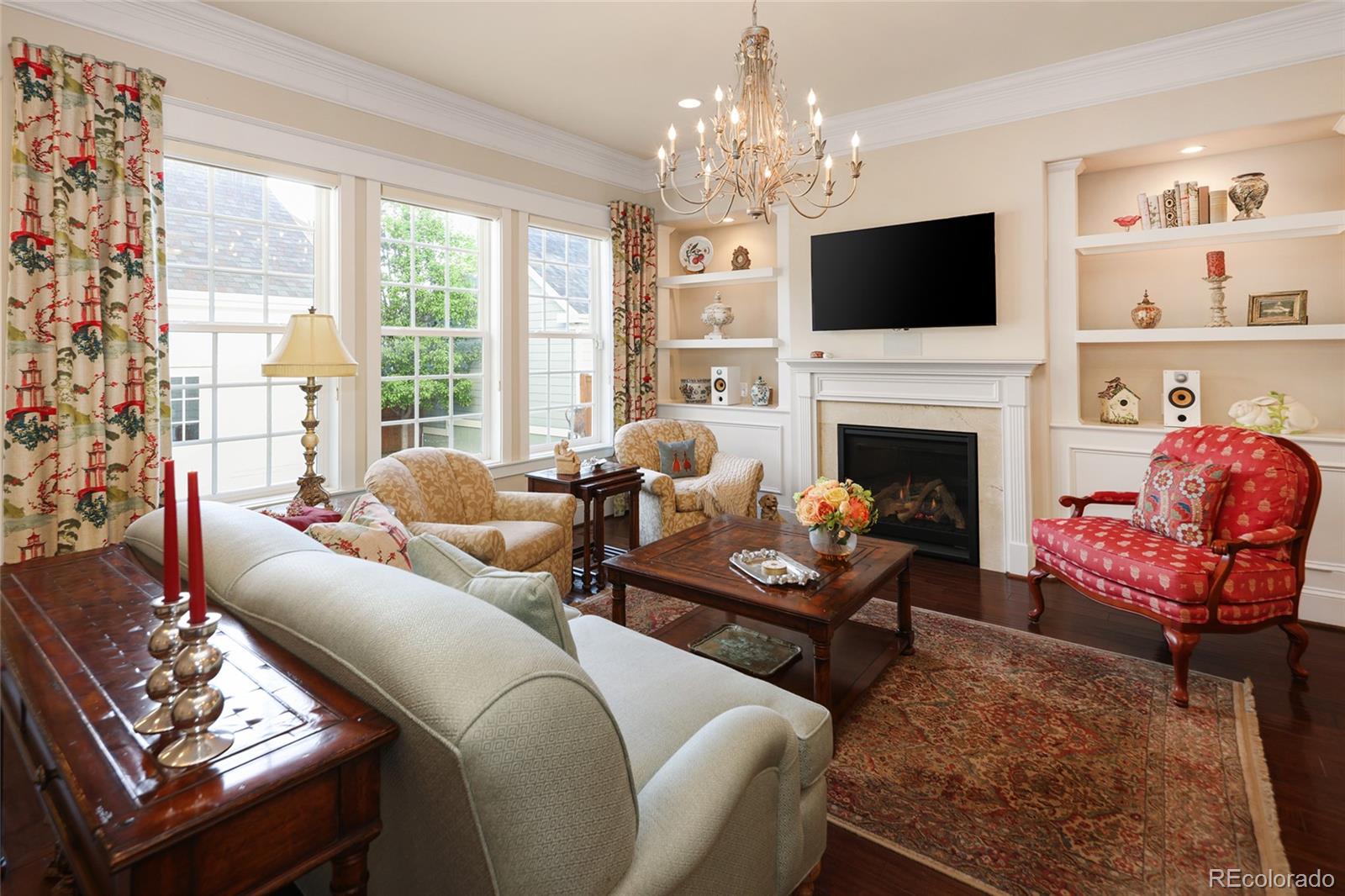 5073 Valentia Street