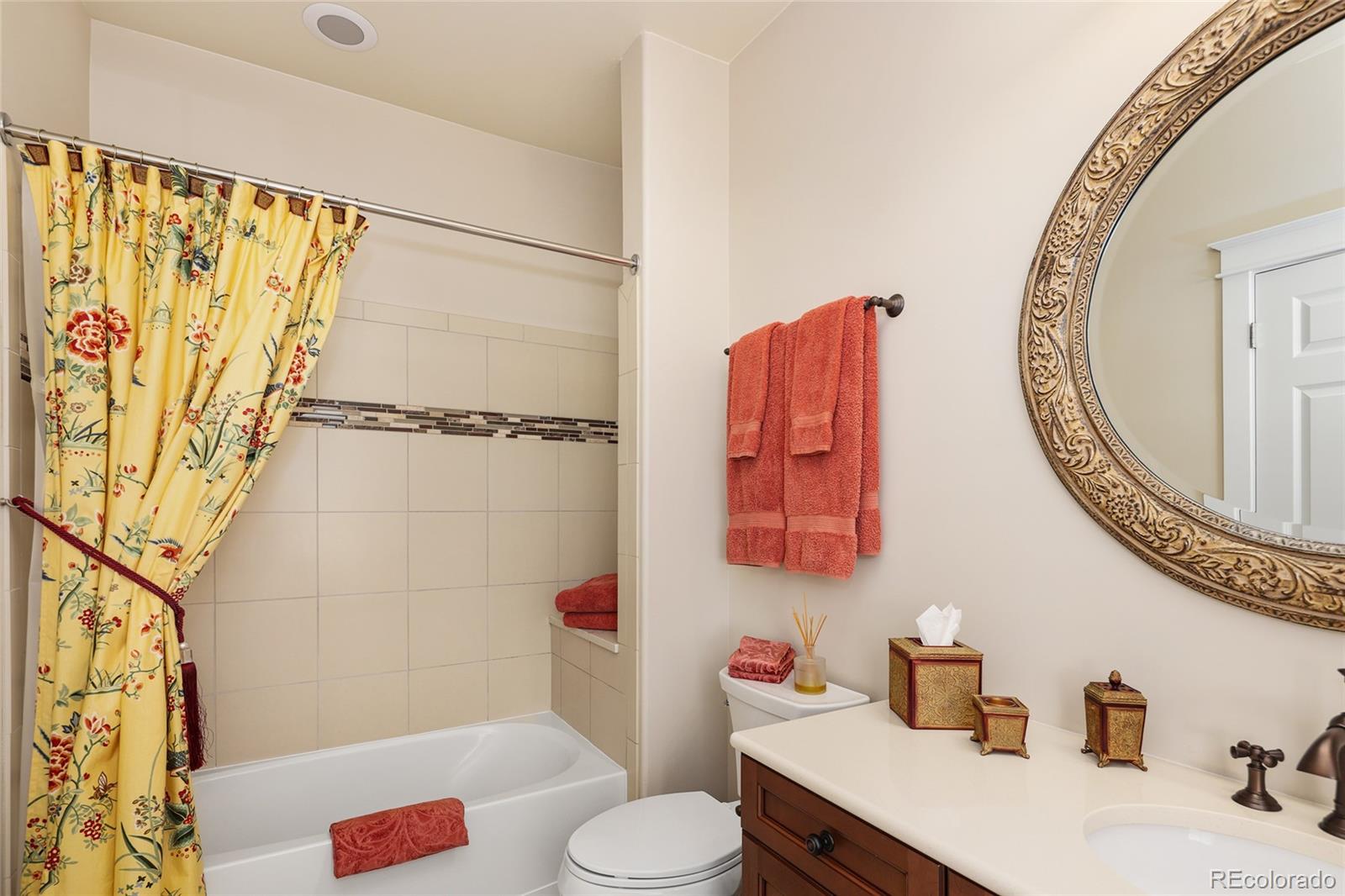 5073 Valentia Street