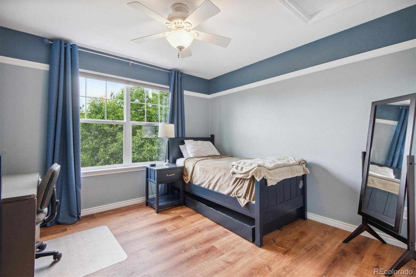 4940 Meadow Mountain Drive