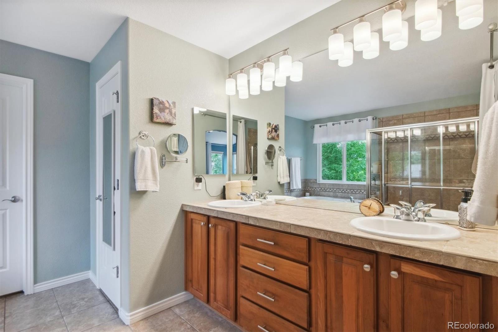 4940 Meadow Mountain Drive