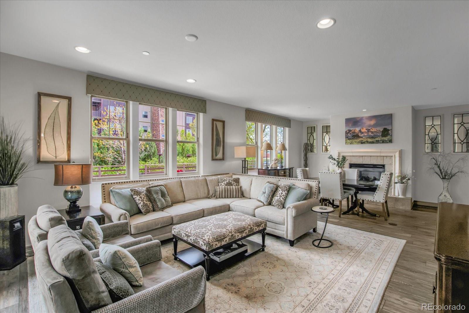 85 Rampart Way Unit: 206