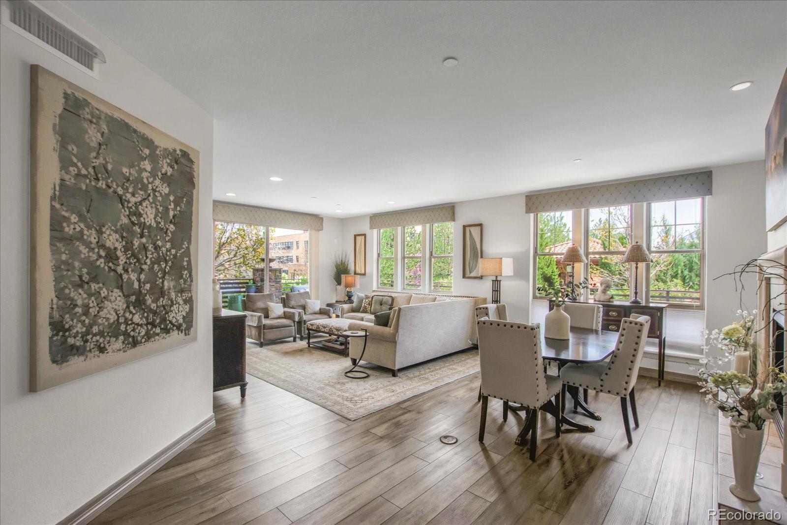 85 Rampart Way Unit: 206