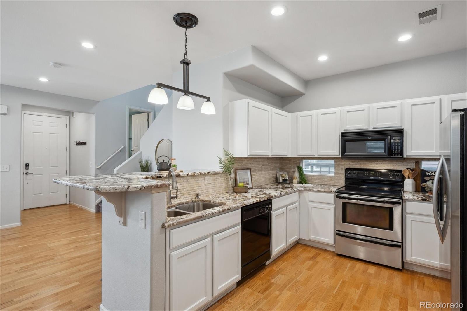 2533 Central Park Boulevard