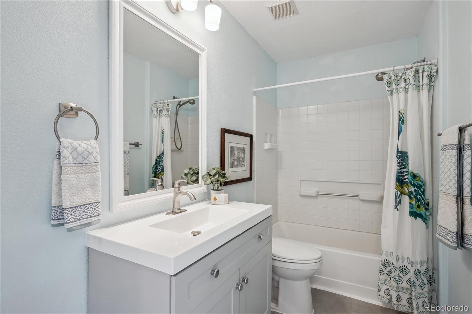 2533 Central Park Boulevard