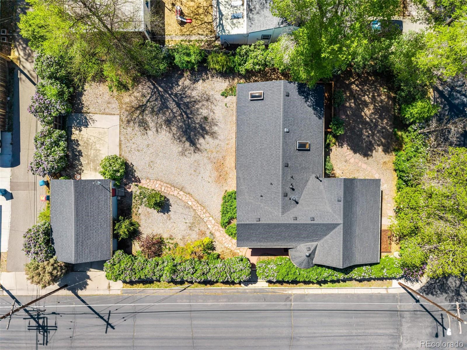 2492 Lamar Street