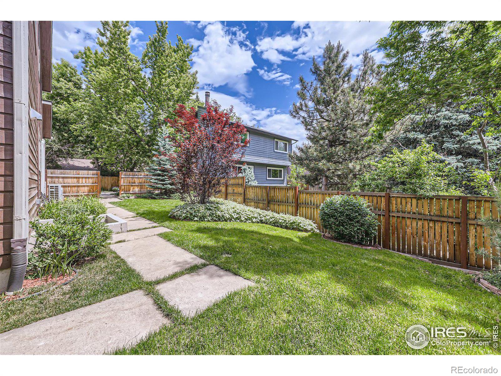 2242 Juniper Court