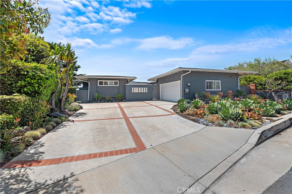 1816 Calle De Los Alamos