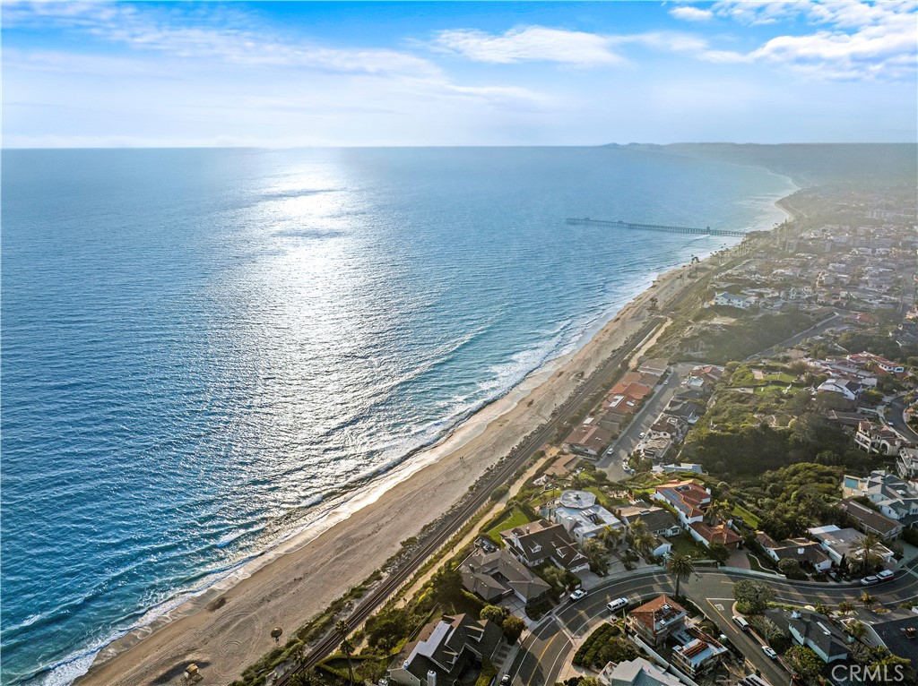 1816 Calle De Los Alamos