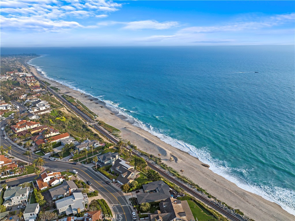 1816 Calle De Los Alamos