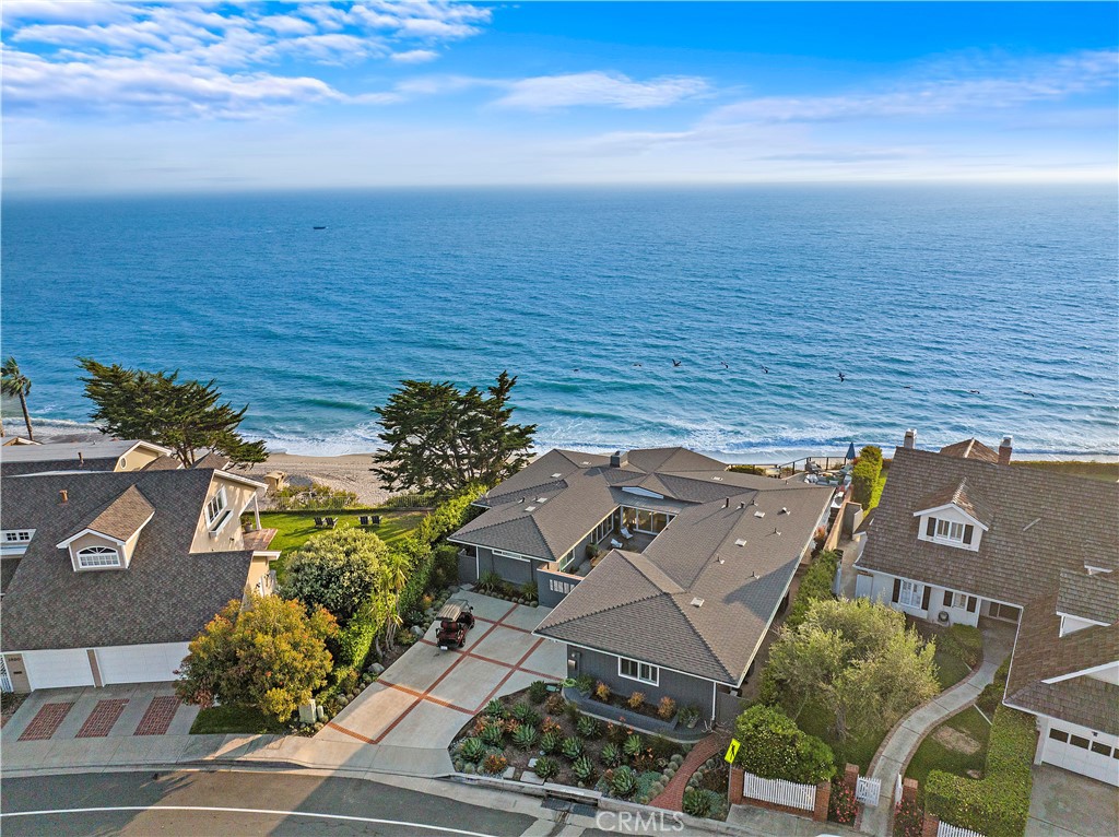 1816 Calle De Los Alamos