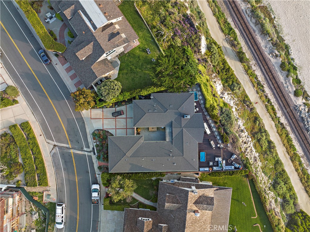 1816 Calle De Los Alamos