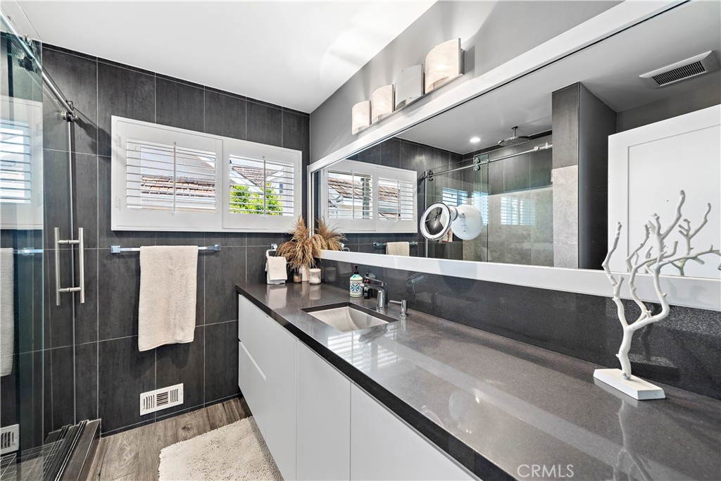 1816 Calle De Los Alamos