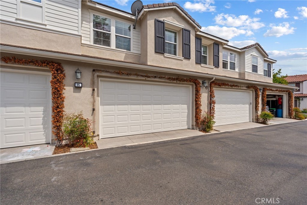 16 Fenix Street