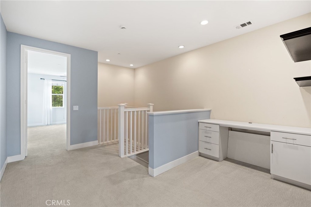 16 Fenix Street