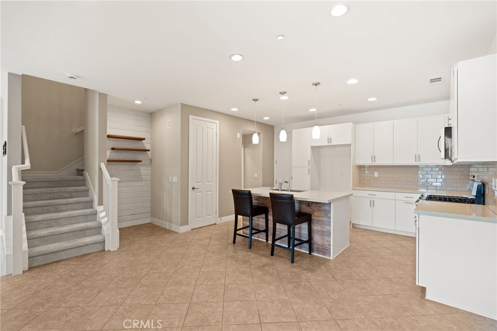16 Fenix Street