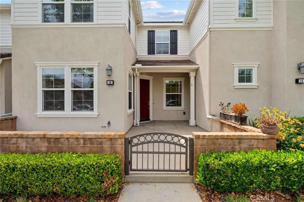 16 Fenix Street