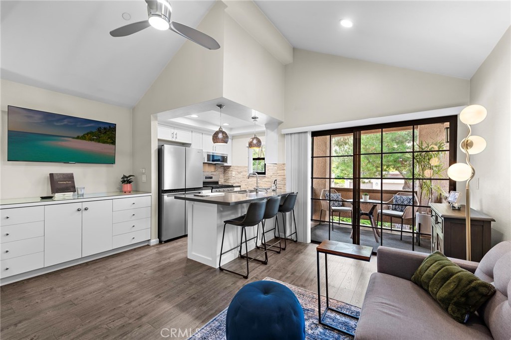 1046 Calle Del Cerro 412