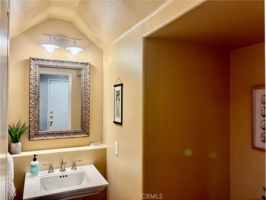 80 Three Vines Court