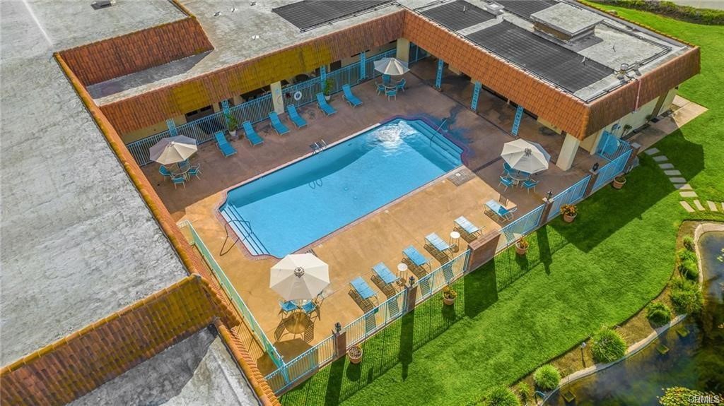 2851 Rolling Hills Drive 77