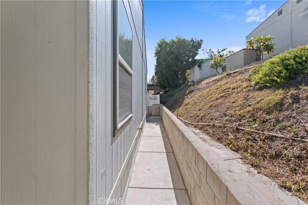 2851 Rolling Hills Drive 77