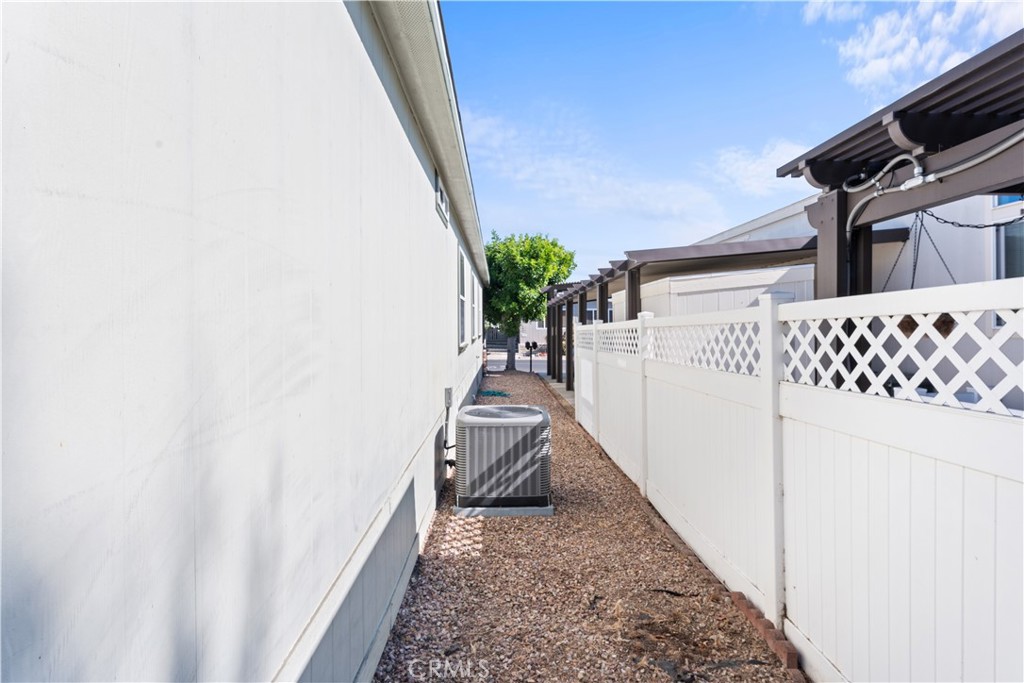 2851 Rolling Hills Drive 77