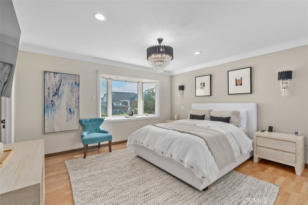 868 Avenida Acapulco