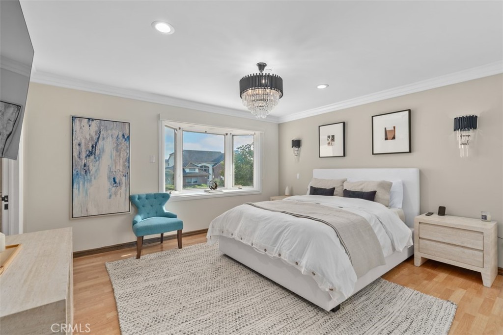 868 Avenida Acapulco