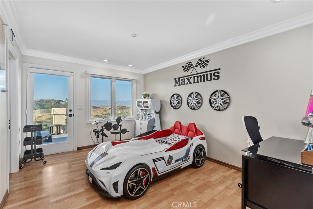 868 Avenida Acapulco