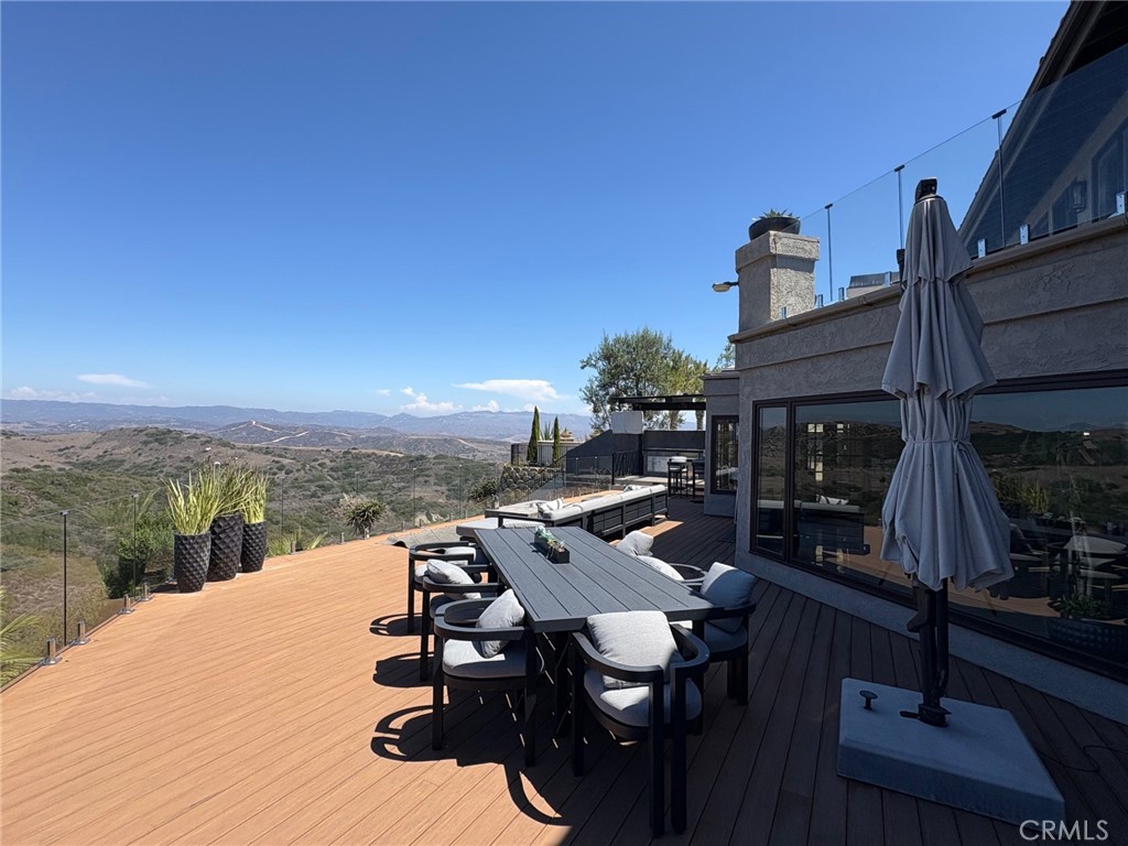 868 Avenida Acapulco