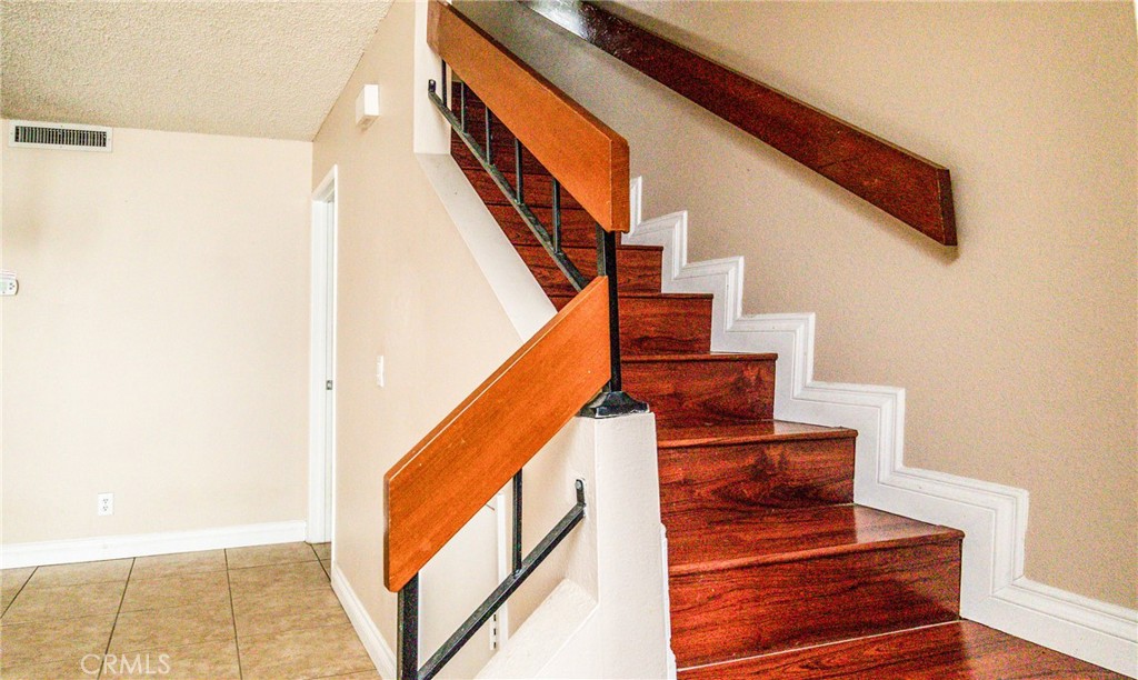 225 S Redwood Avenue 19