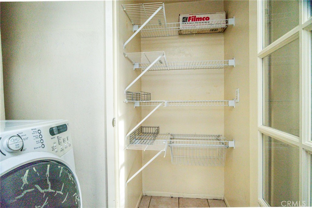 225 S Redwood Avenue 19