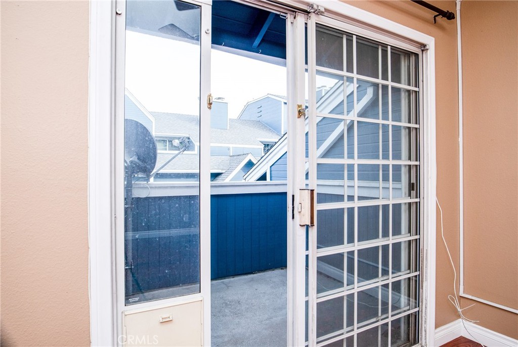 225 S Redwood Avenue 19