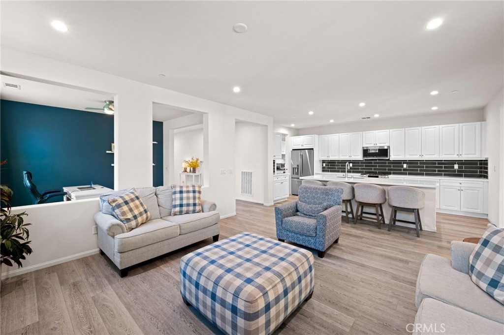 82910 Temescal Canyon