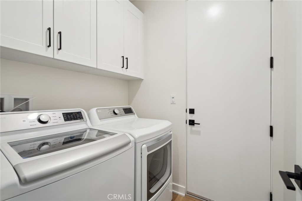 80218 Whisper Rock Way