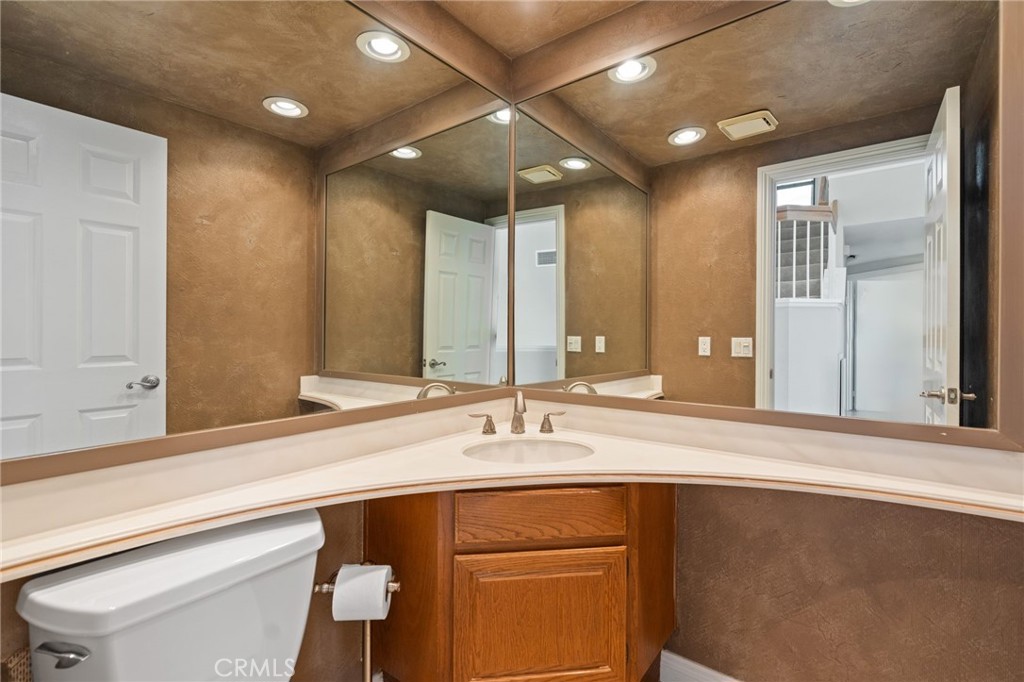 2880 Calle Guadalajara