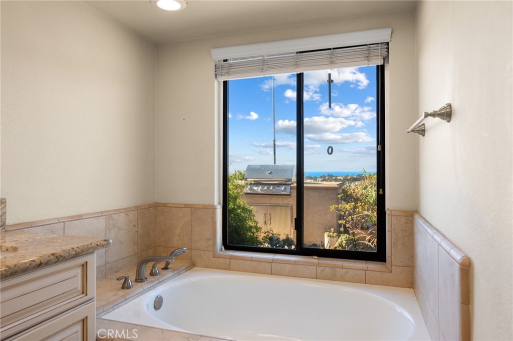 2880 Calle Guadalajara