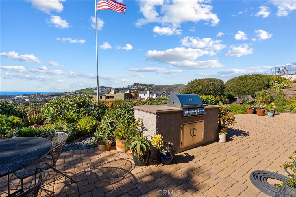 2880 Calle Guadalajara