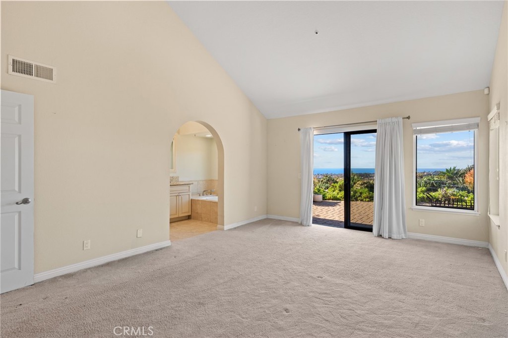 2880 Calle Guadalajara