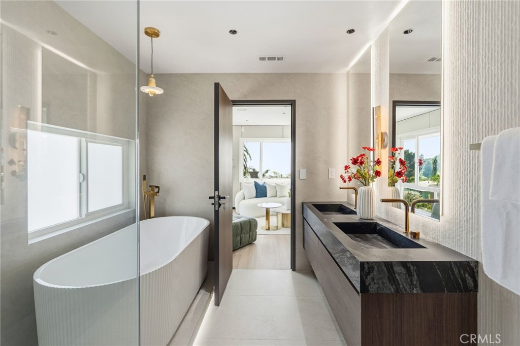525 E Avenida San Juan
