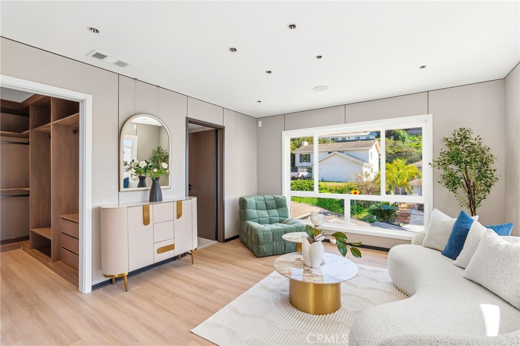 525 E Avenida San Juan