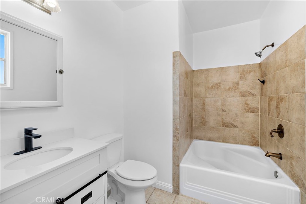 1509 N Avenida De La Estrella